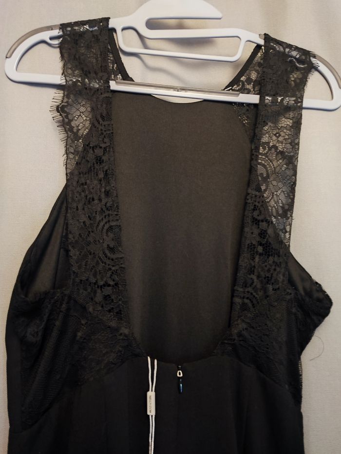 Robe longue noire - photo numéro 3