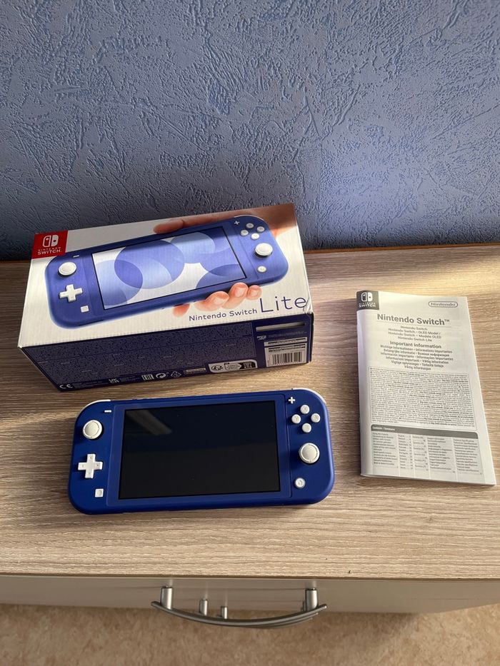 Console Nintendo switch Lite - photo numéro 4
