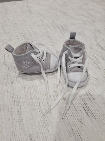 Chaussures bébé 3-6mois