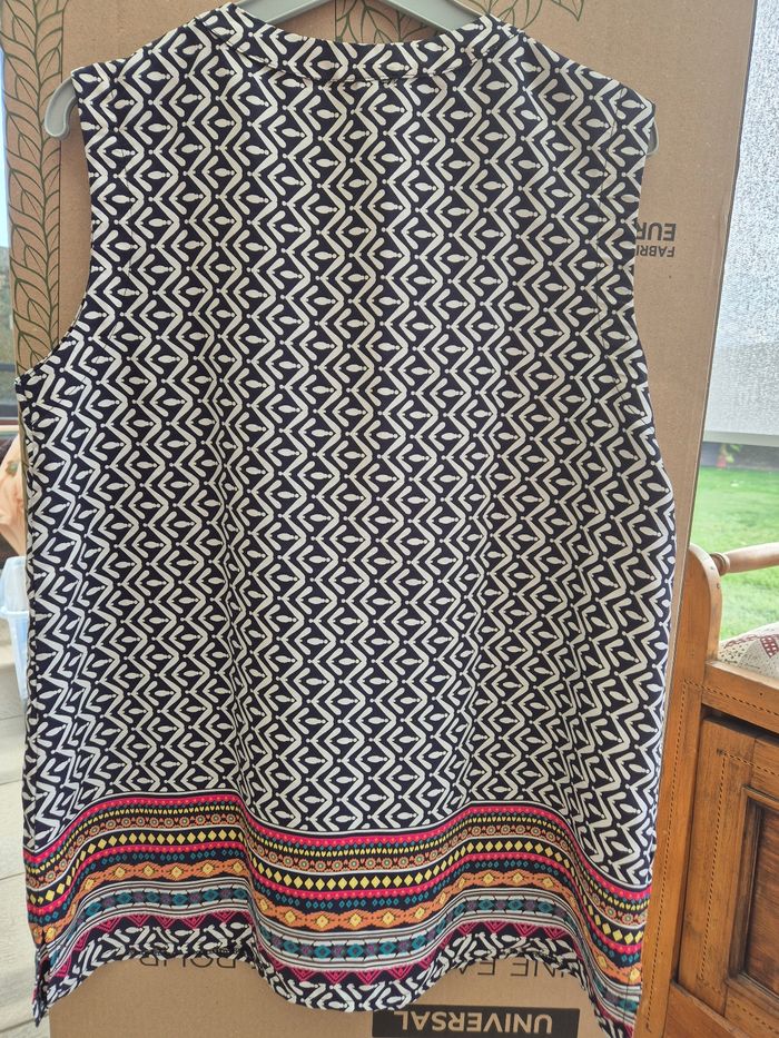 Blouse sans manche - photo numéro 2