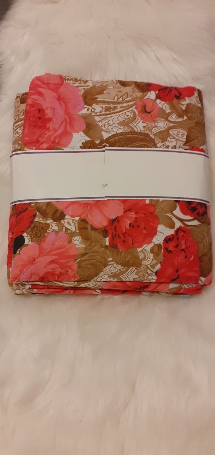 Couvre lit - photo numéro 4