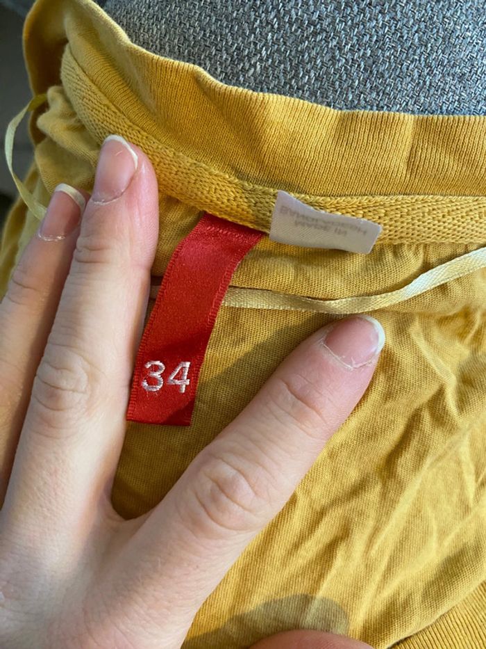 Tee-shirt taille xs - photo numéro 2