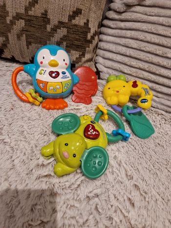 Lot jouets éveil