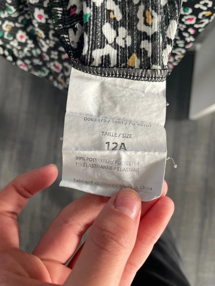 Blouse taille 12 ans noir avec fleur multicolore marque liberto - photo numéro 4