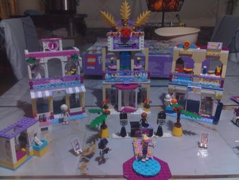Lego Friends neuf sans étiquette 