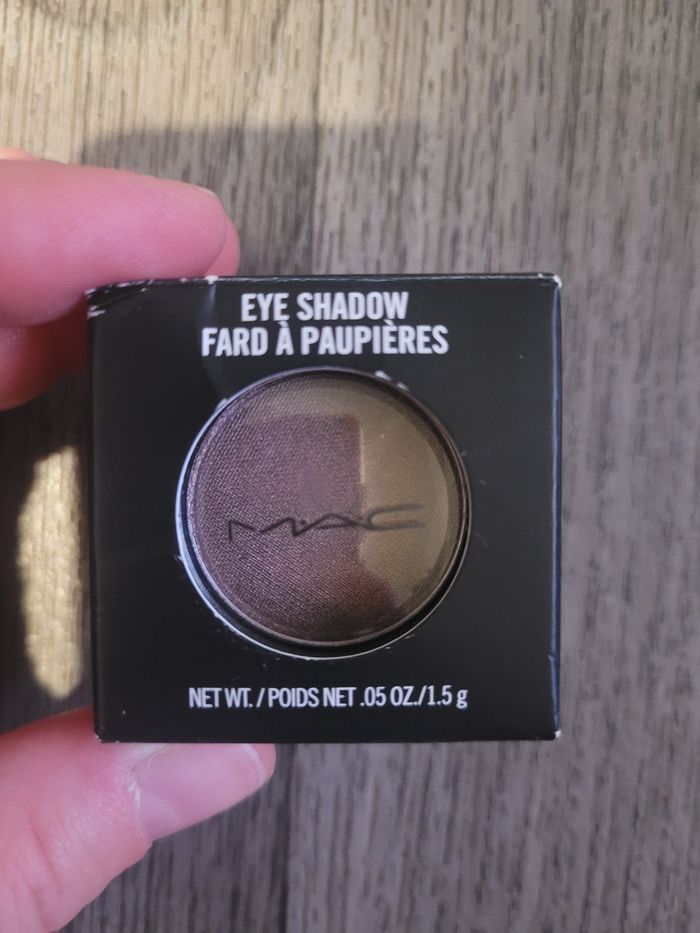 Fard à paupiéres tiente taupe MAC💕