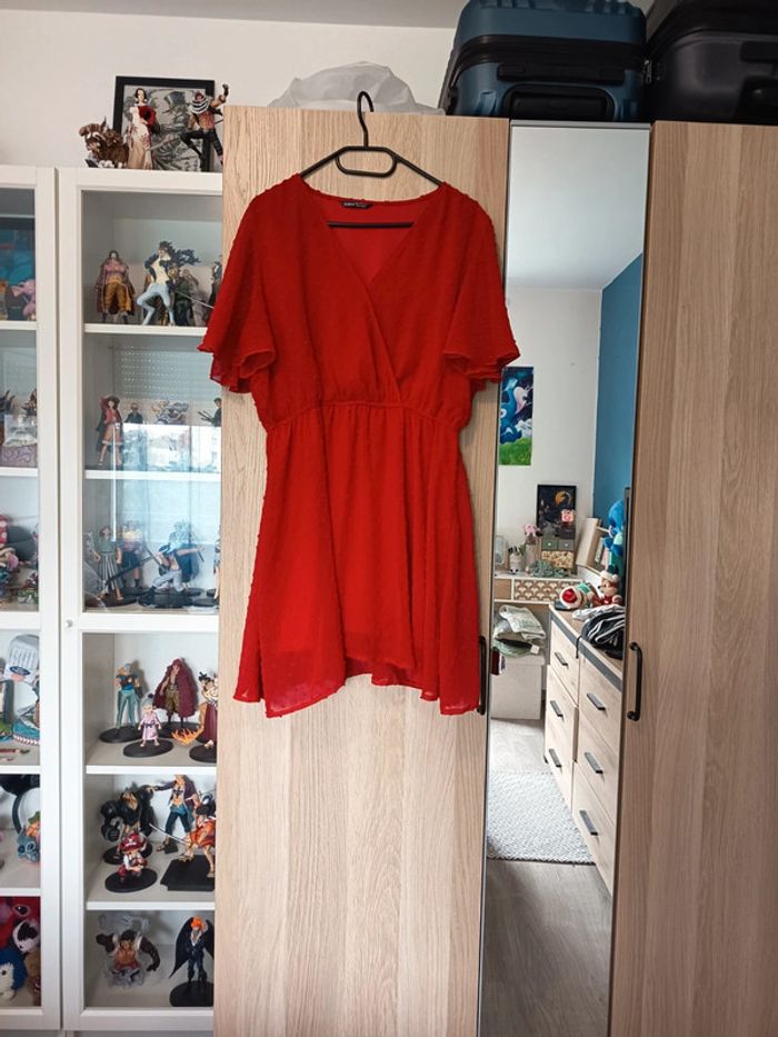 Robe rouge plumetis neuve shein - Taille L 40-42 - photo numéro 2