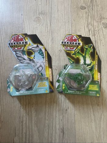 Lot de 2 bakugan legends