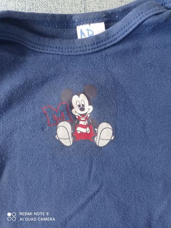 Body manches longues taille 9 mois