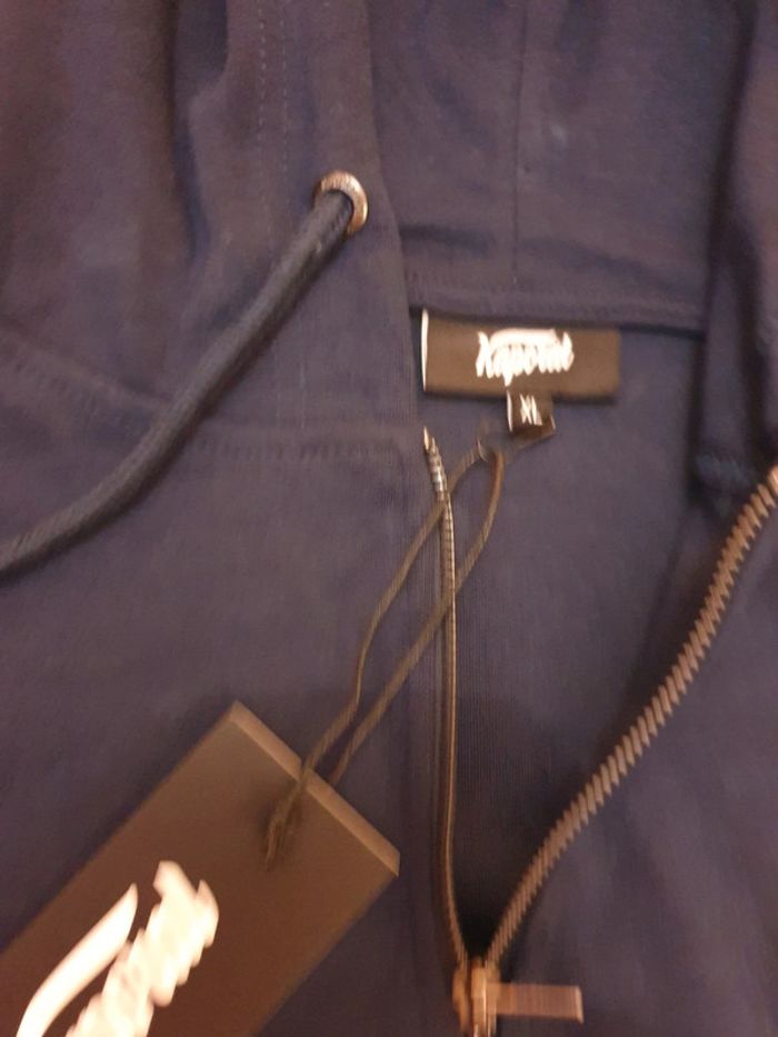 Magnifique gilet à Capuche type haut de jogging beu marine kaporal taille XL - photo numéro 3