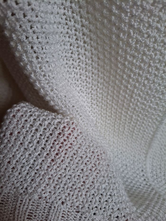 Pull blanc mailles nid d'abeilles étoile strass neuf - photo numéro 3