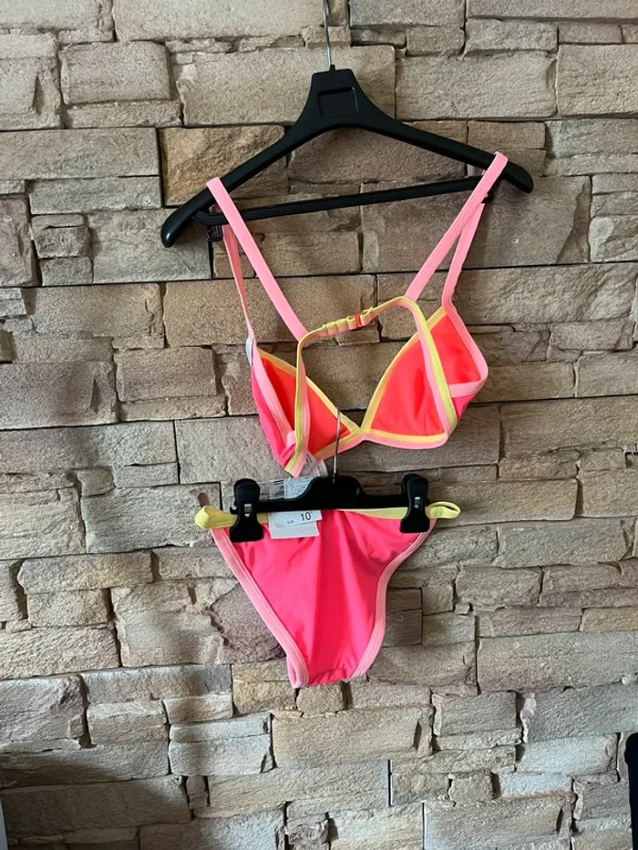 Maillot de bain 2 pièces taille 36 neuf avec étiquette - photo numéro 2