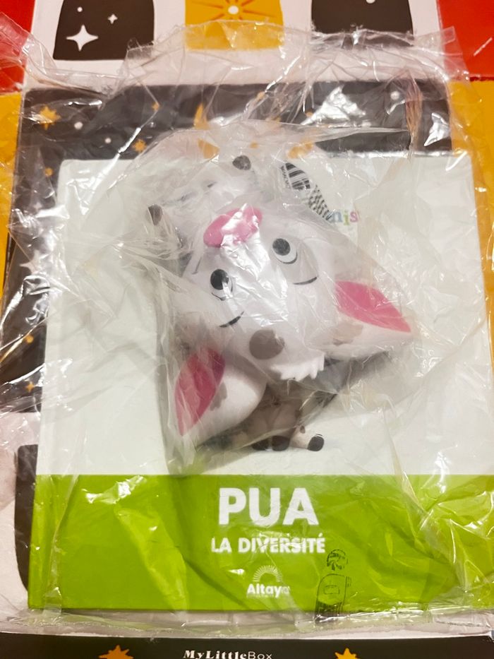 Livre Disney les premiers amis sous blister - photo numéro 2