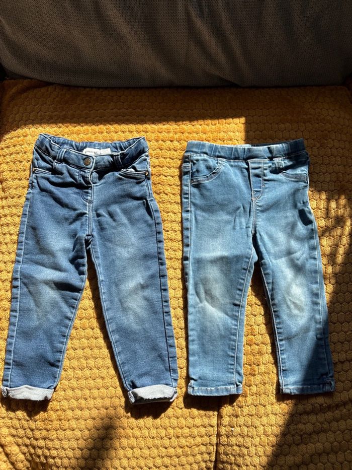 Lot 2 jeans fille 23 mois