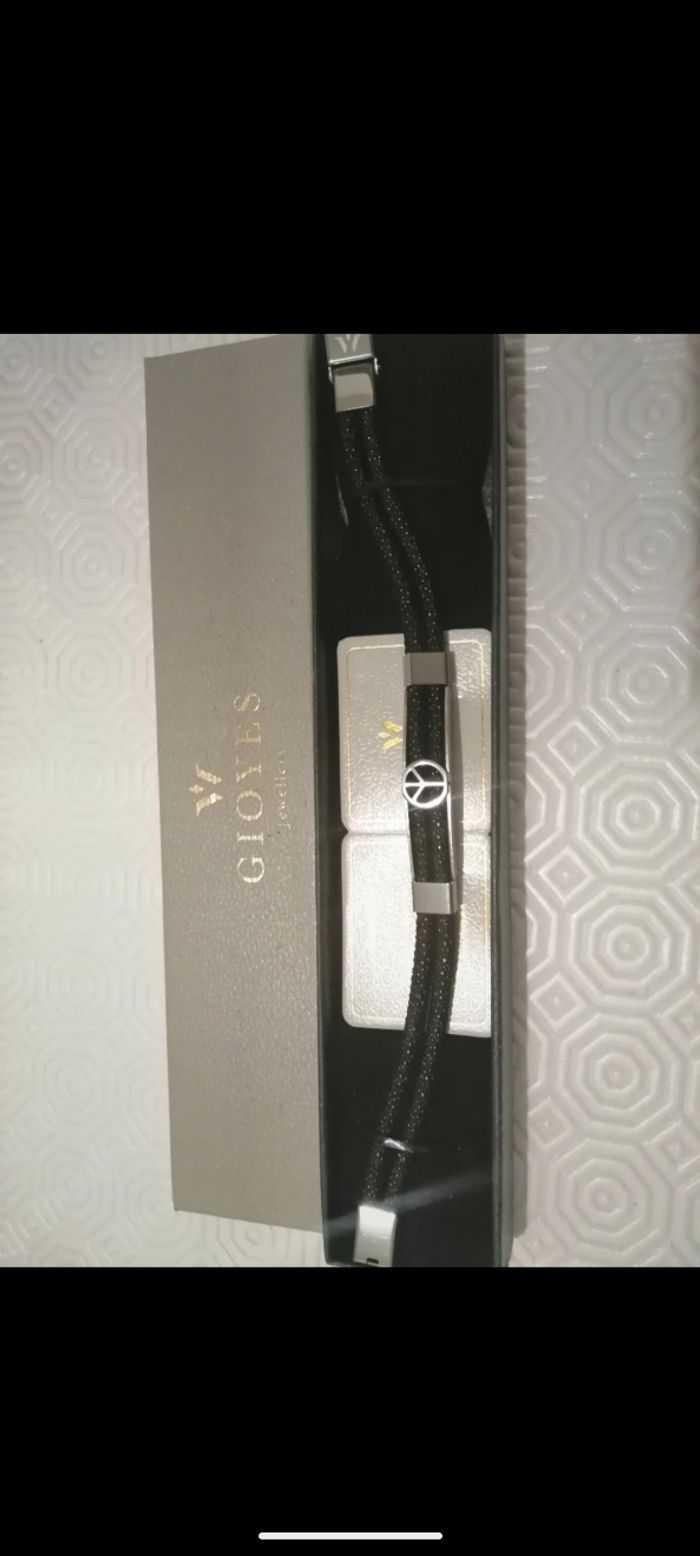 Beau bracelet Gioyes en simili cuir. - photo numéro 2