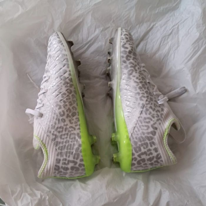 Crampons Kipsta CLR.Elite Jaguar Boost FG Blanches/Jaunes Taille 36 - photo numéro 3