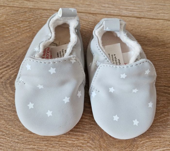 Chaussons bébé gris H&M 14/15