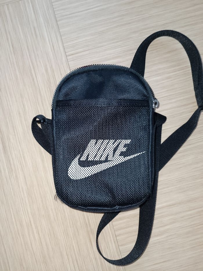 Sacoche nike - photo numéro 4