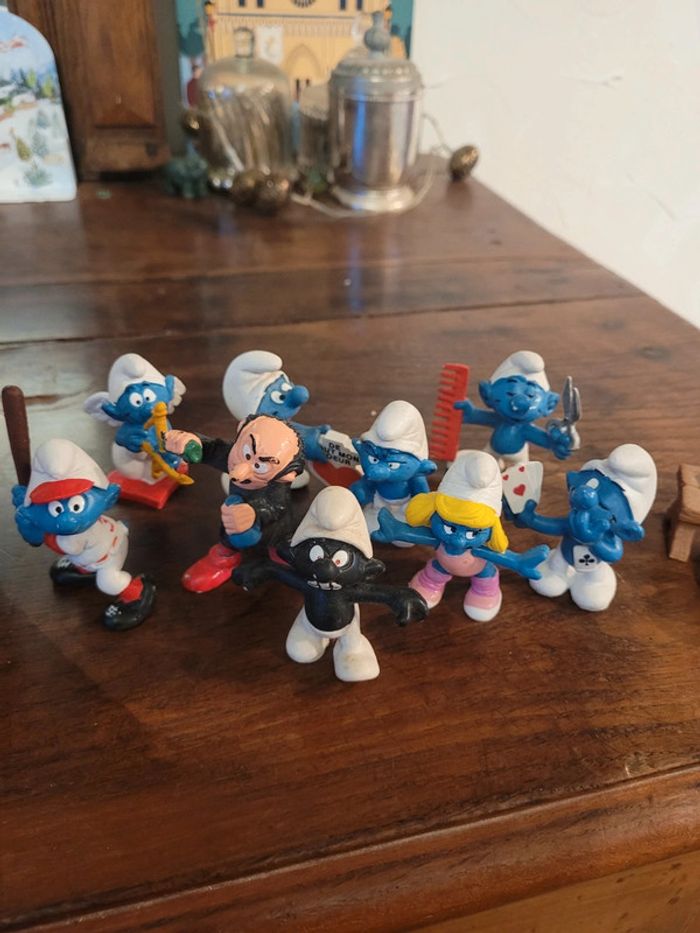 Vends lot de 9 schtroumfs peyo vintage 80s et accessoires