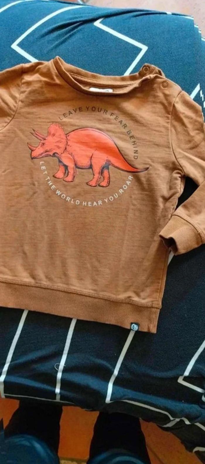 Pull marron 3 4 ans