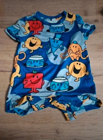 Combinaison mr Mme neuve 6/9 mois