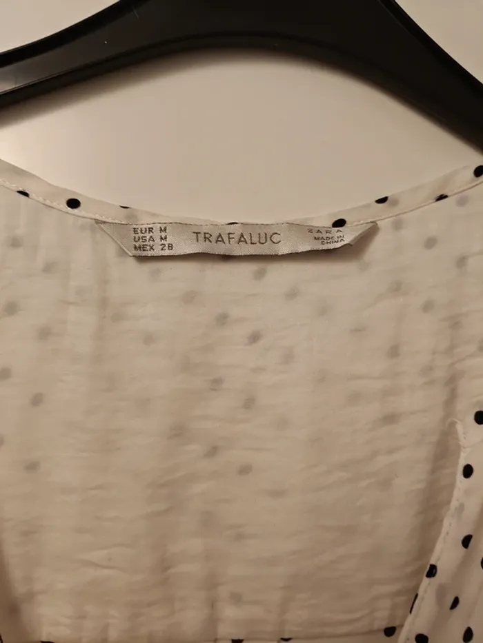 Chemisier sans manche blanc à pois noirs Zara trafaluc T.38 - photo numéro 4