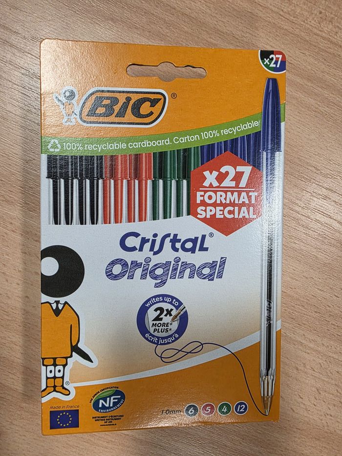 Stylos bic crystal