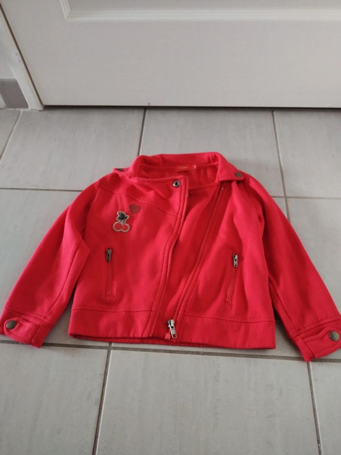Veste très peu portée taille 5 ans - photo numéro 3