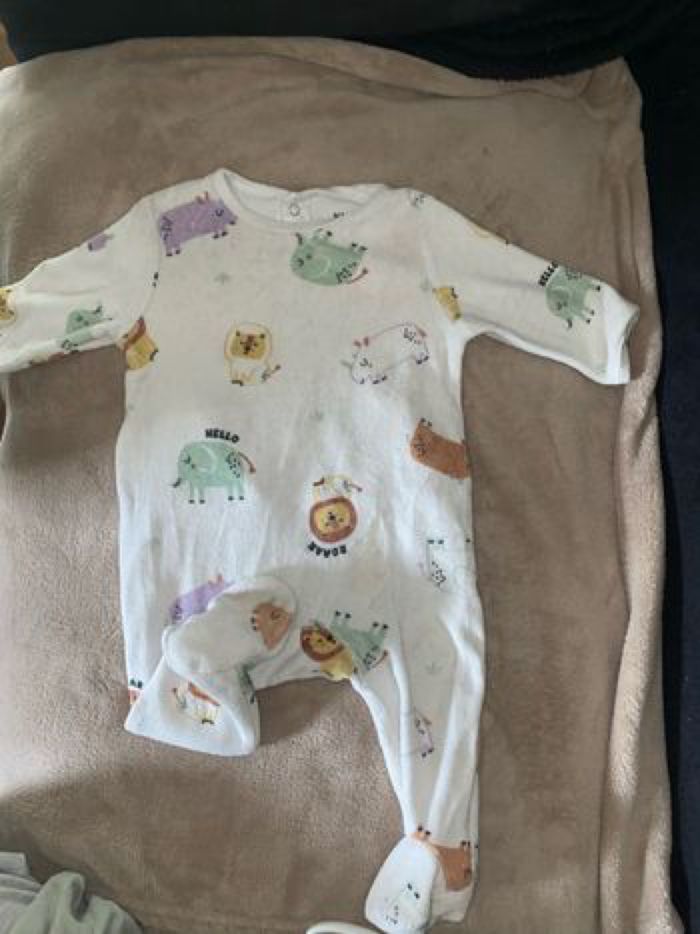 Lot pyjamas velours 6 mois - photo numéro 8