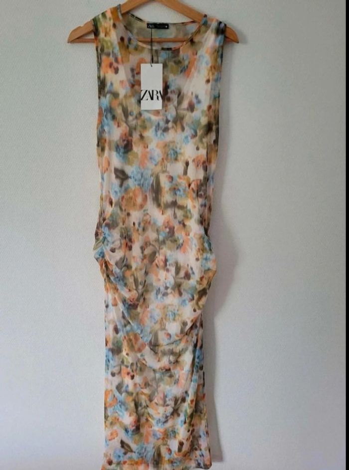 Robe longue Zara Taille L neuve