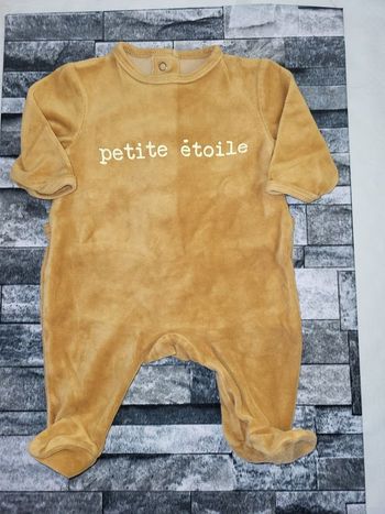 Lot 2 pyjamas velours 1 mois -kiabi
