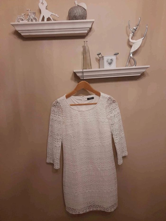 Robe dentelle chic