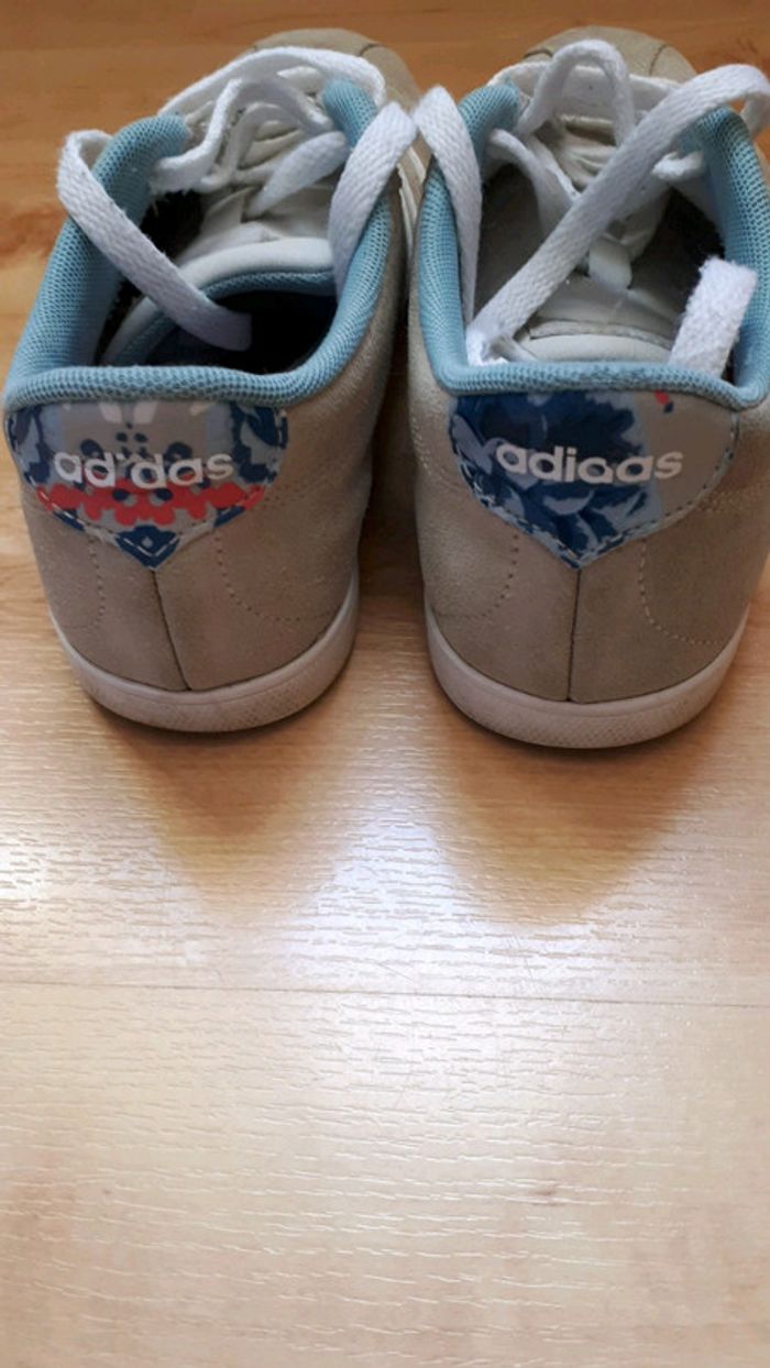 Chaussure/basket Adidas taille 38 - photo numéro 3