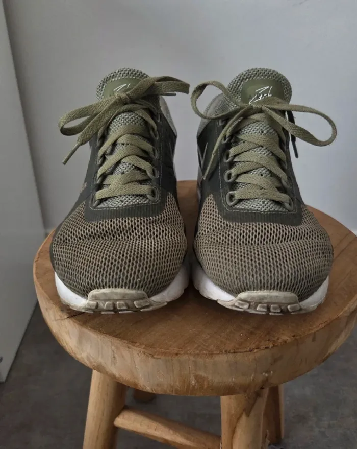 Basket Nike Air max zéro 44.5 - photo numéro 3