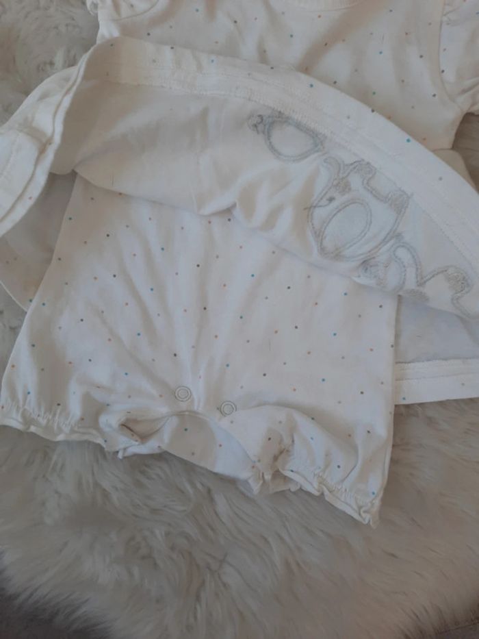 Robe barboteuse intégrée 6 mois - photo numéro 4