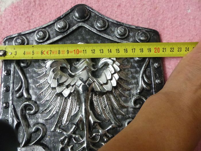 Lot 2 boucliers 1 épée 1 hache - photo numéro 6