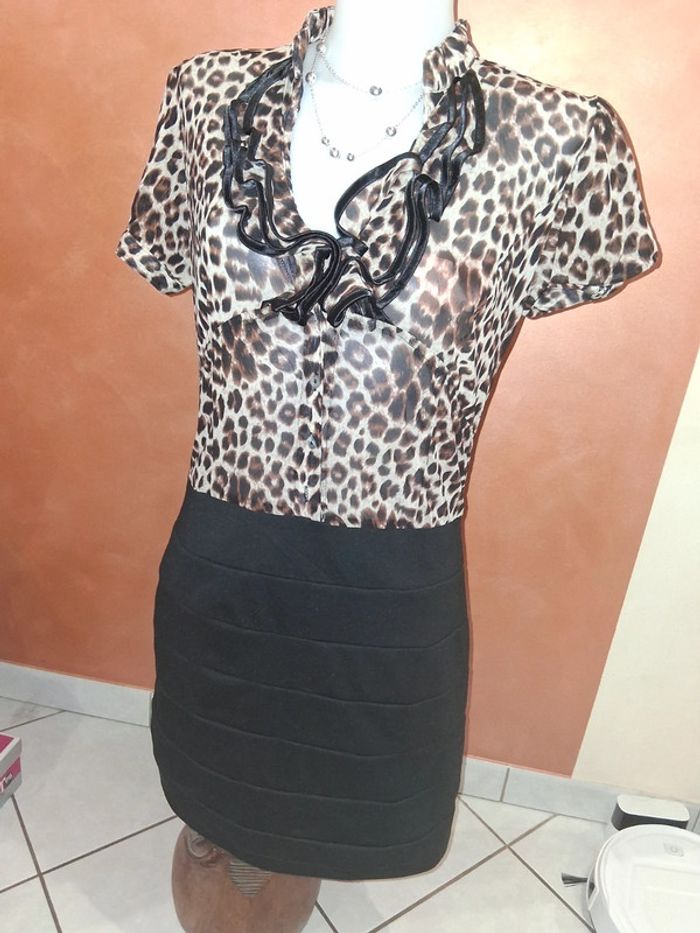 Robe habillée noire avec léopard et froufrous Mim - photo numéro 5