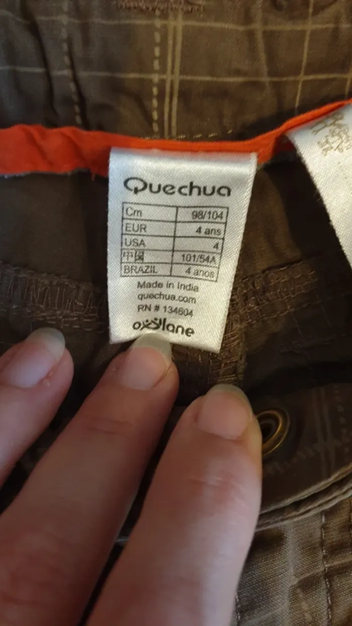 Short quechua 4 ans 98 / 104 cm TBE - photo numéro 4