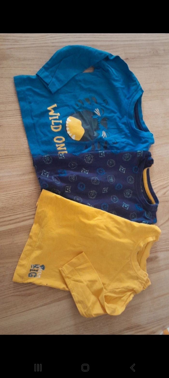 Tee-shirts manches longues.