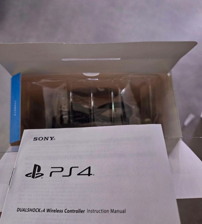 Manette PS4 édition Bleu crystal - photo numéro 5