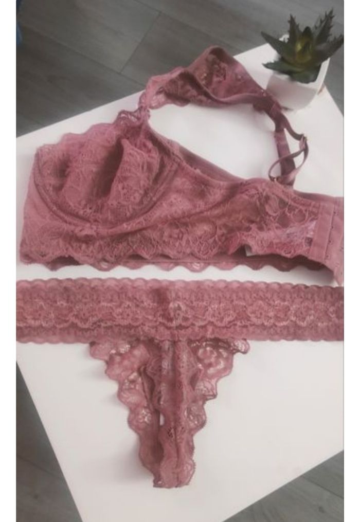 Ensemble lingerie tanga femme en 40 Neuf - photo numéro 4