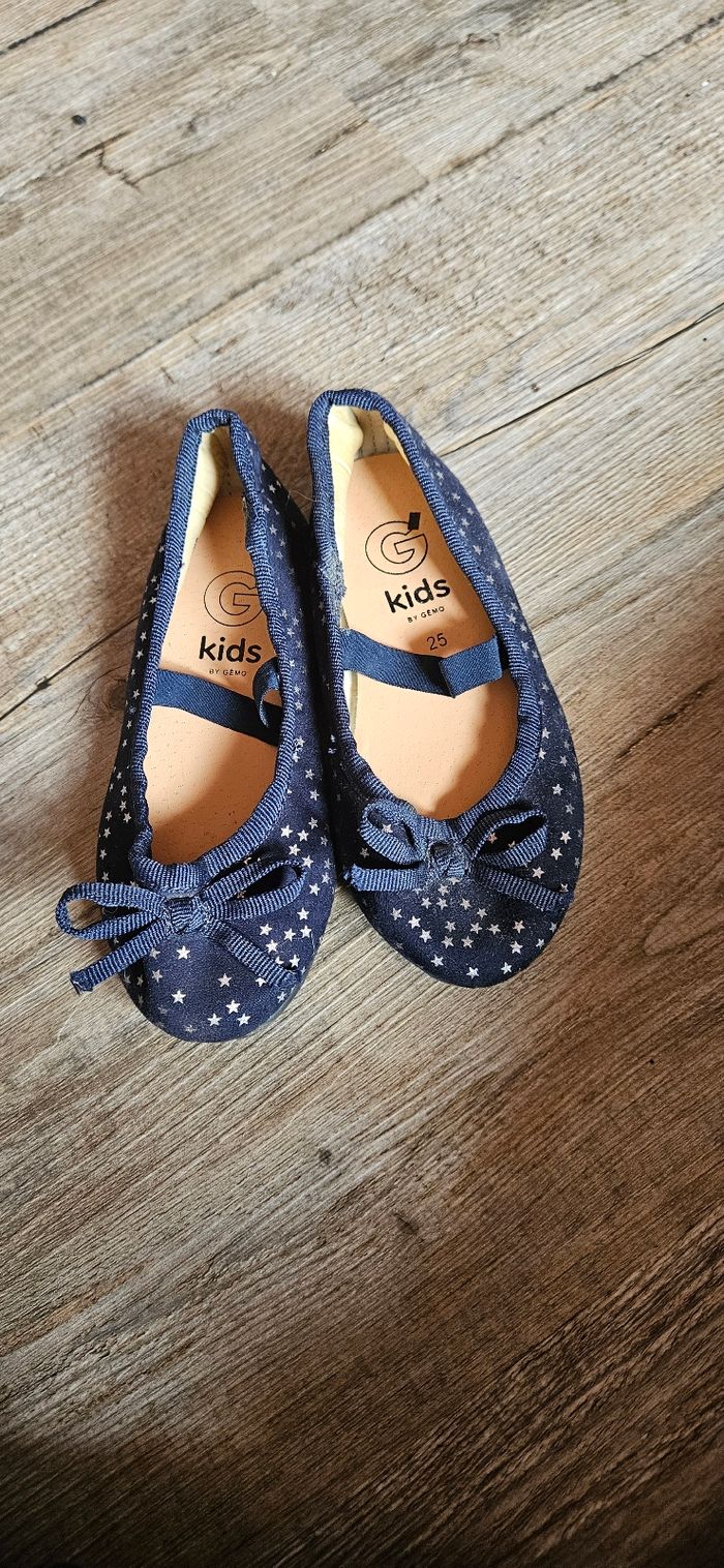 Chaussure ballerine taille 25