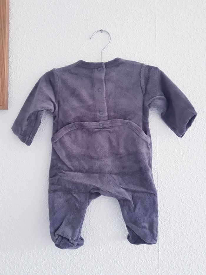 Kiabi - Grenouillère / pyjama une pièce / dors bien en velours - Neuf ! - photo numéro 2