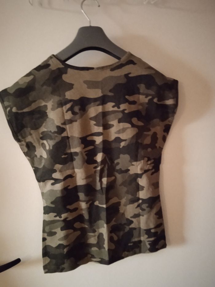 Vend  haut t-shirt femme taille L  marque Sicilia - photo numéro 3