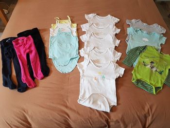 Lot vêtements fille 18 mois (50 pièces)