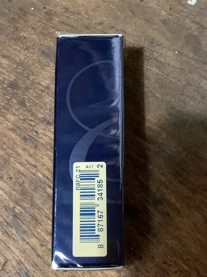 Rouge à lèvres Estée Lauder mat - photo numéro 5