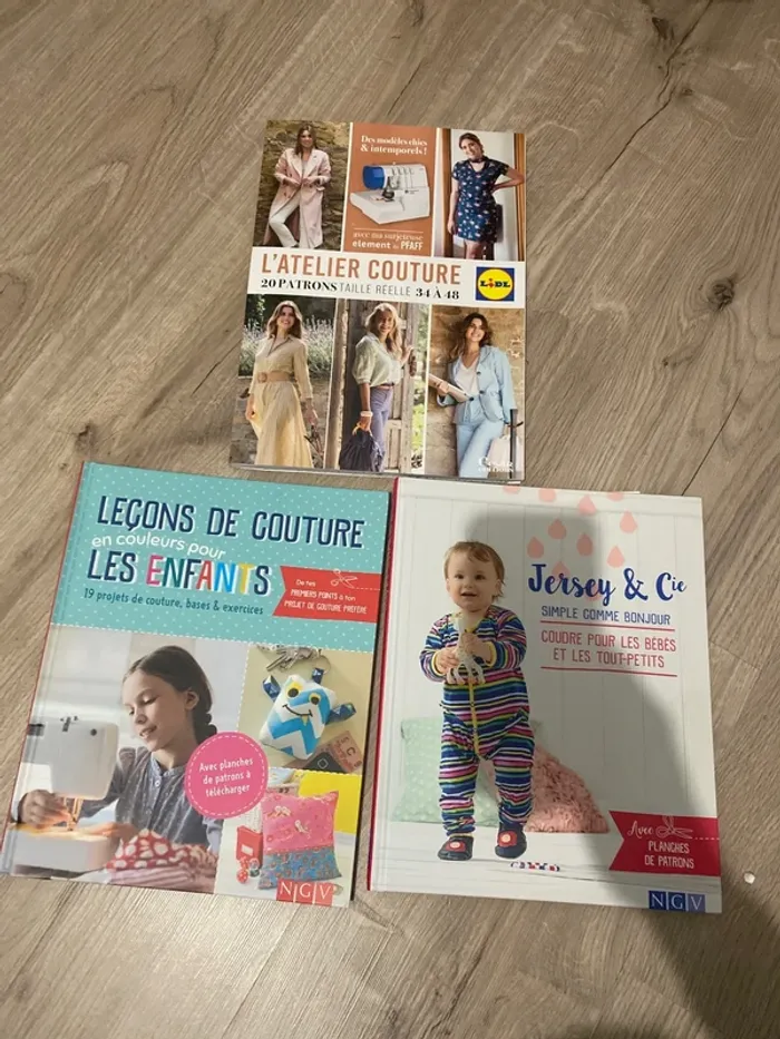 Lot de 3 livres de couture