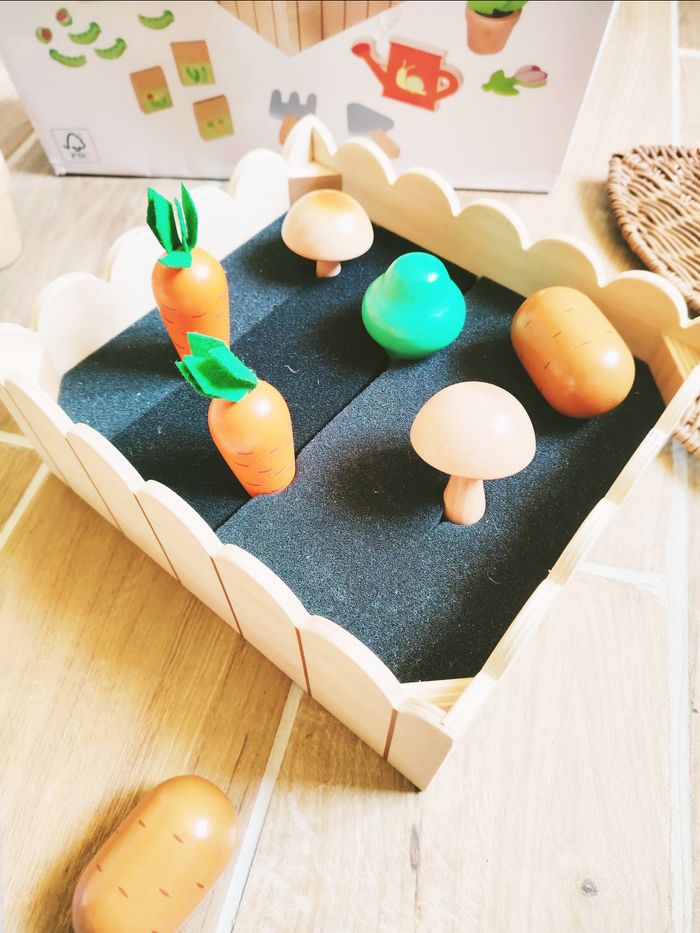 🥕Coffret Mon premier potager en bois marque Vertbaudet neuf - photo numéro 3