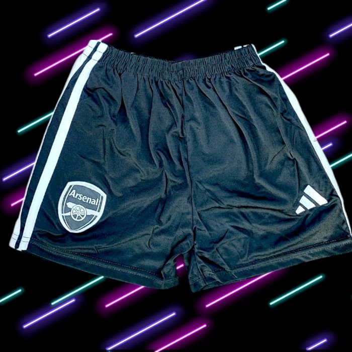 Ensemble maillot de foot short Adidas Arsenal neuf taille 6 ans - photo numéro 3
