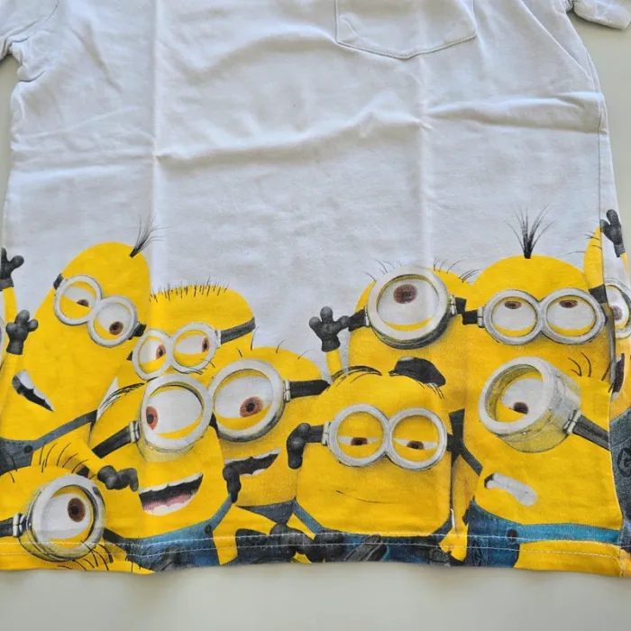 T-shirt  - Minions  - 10 ans - photo numéro 2